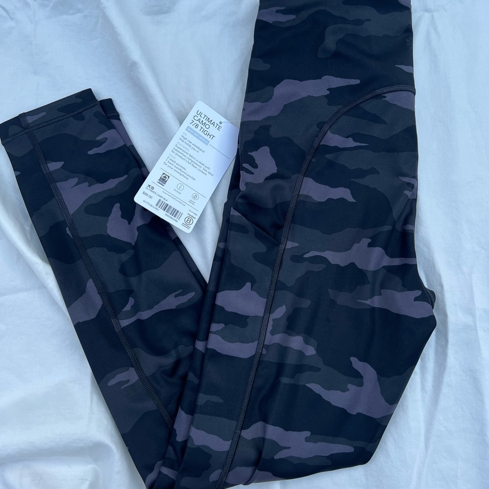 NWT ultimate camo 7/8 tight athleta leggings
